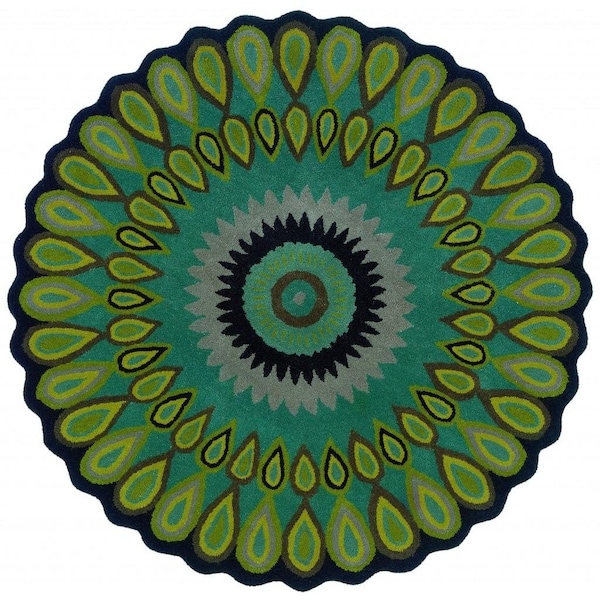 Homeroots 5 ft. Round Green Peacock Feather Area Rug 396247 - main